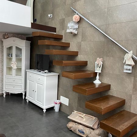 Appartamento Casa Di Laura Napoli Esterno foto